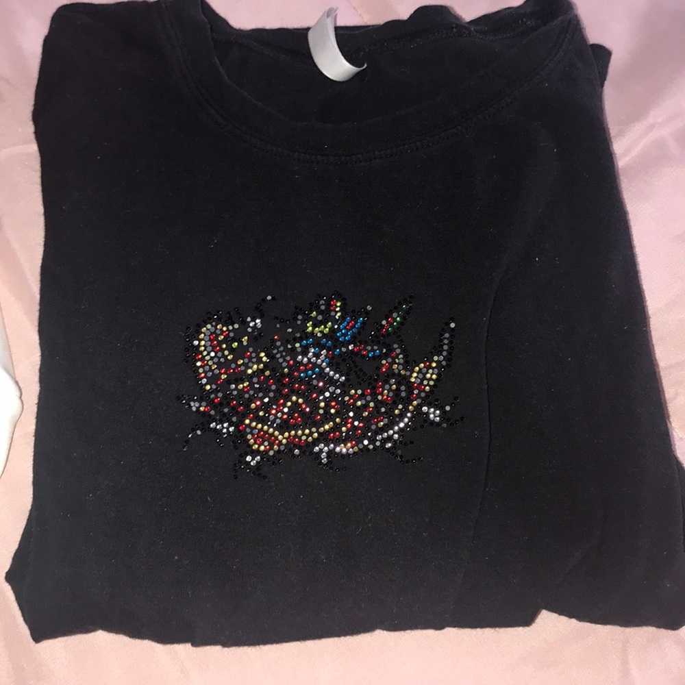 Black tee